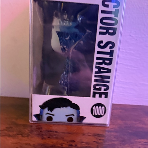 2022 Funko Pop Doctor Strange Chase Edition - Black and Blue - Picture 2 of 5